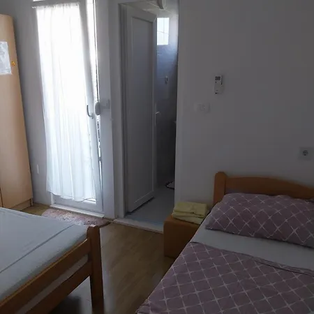 Liberan Neum