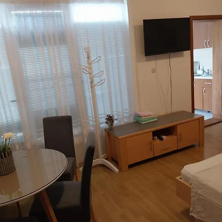 Liberan Lägenhetshotell Neum